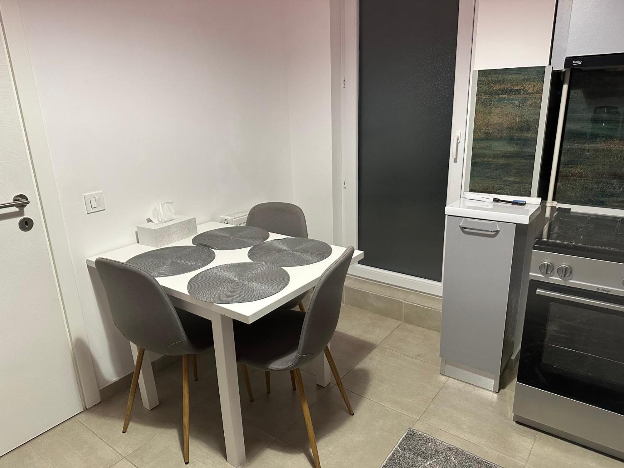 Toscana Apartments Otopeni Buitenkant foto